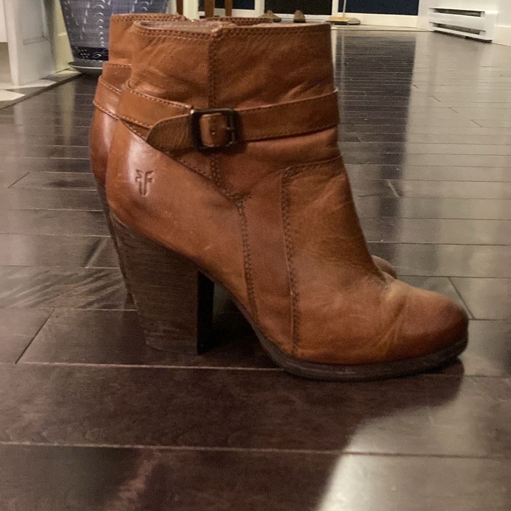 Frye Patty Riding Bootie 7.5 - Picture 8 of 10